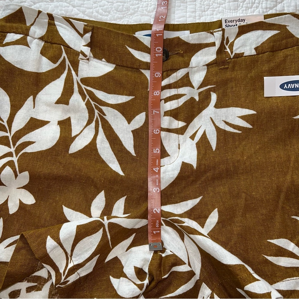 OLD NAVY Everyday short 5” Linen Hawaiian Floral Flat front Short NEW Sz 12 - Picture 6 of 8